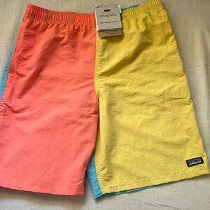 Boy’s Baggies Shorts, regular fit XXL  (16-18)